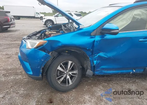 2018 Toyota Rav4 Xle from USA, damaged, VIN JTMRFREV8JJ741992